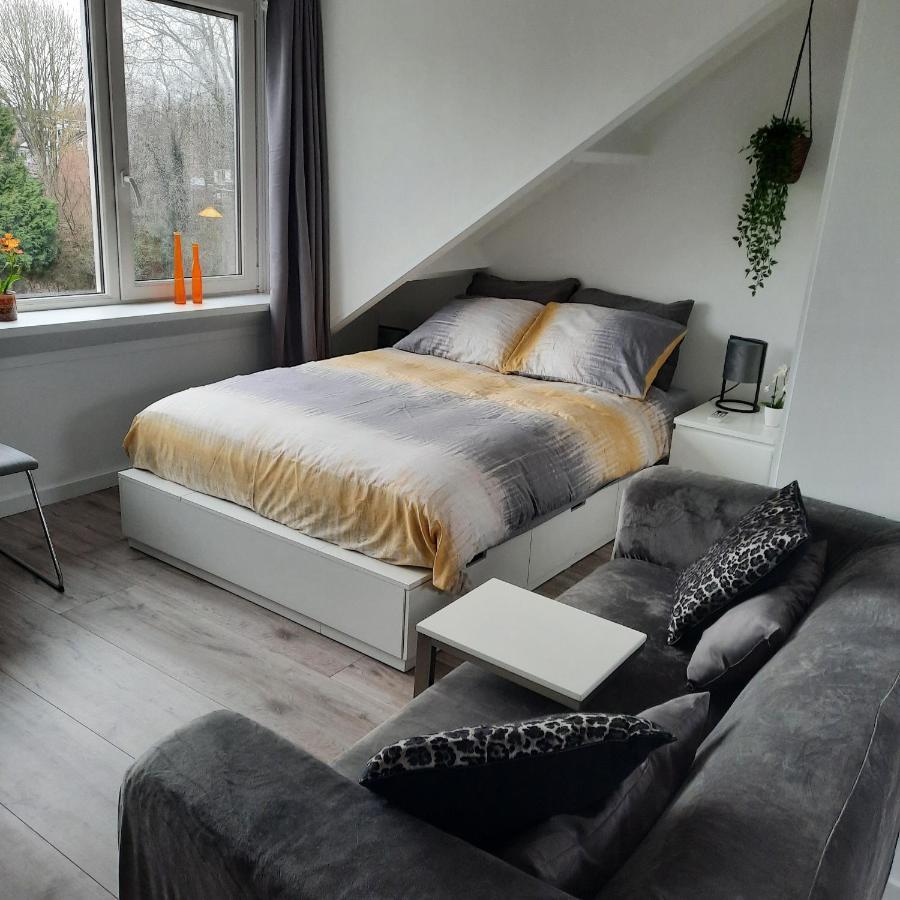 Studio 76 Groningen Met Gratis Leenfietsen Hotel Екстериор снимка