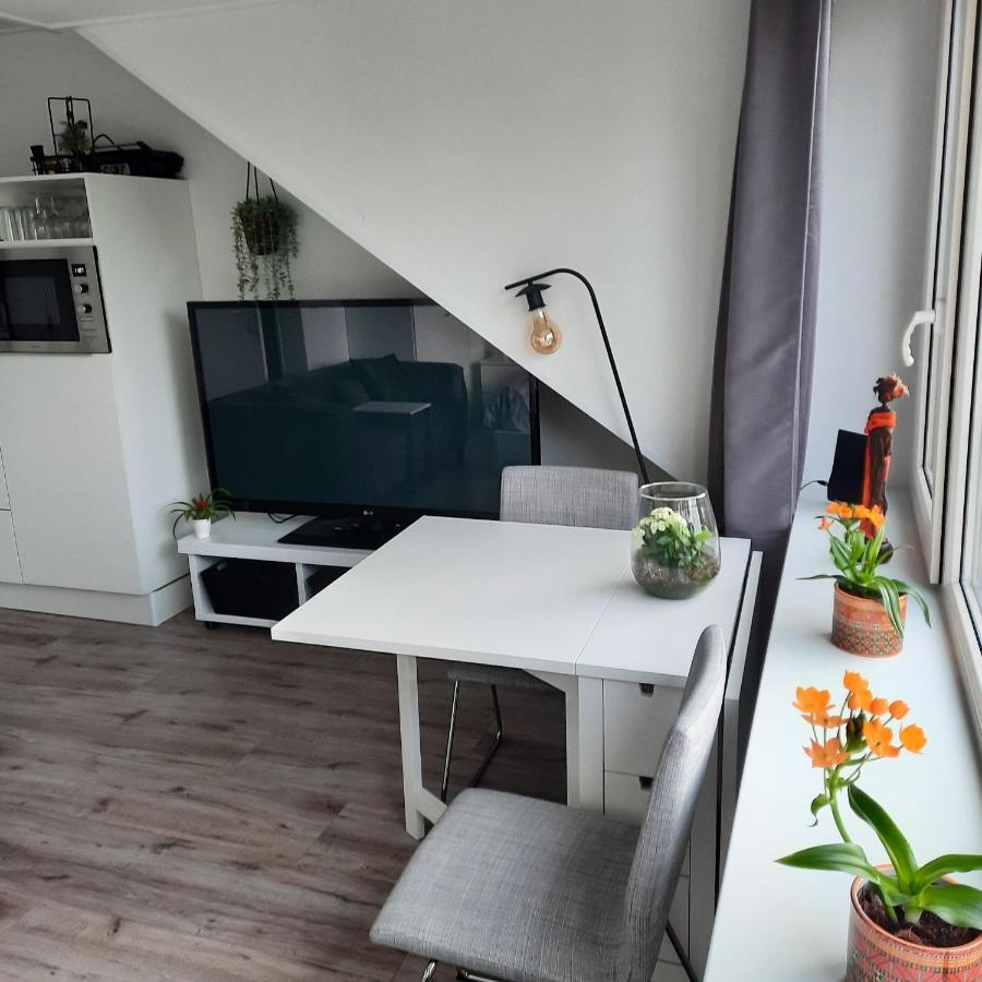 Studio 76 Groningen Met Gratis Leenfietsen Hotel Екстериор снимка
